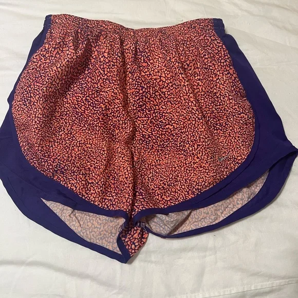 Orange Purple Animal Print Nike Shorts medium - Picture 1 of 3